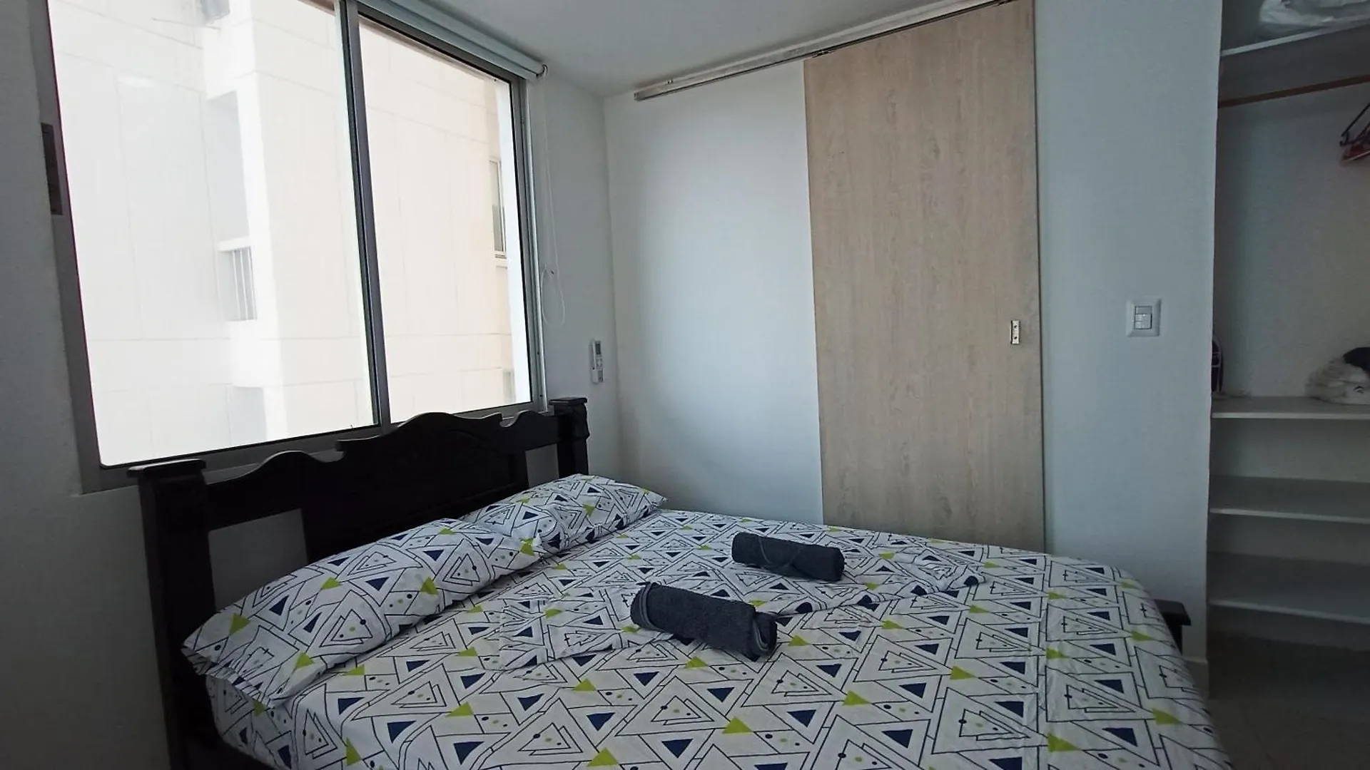 Aparta-Suites En Cartagena Junto A La Playa Colombia