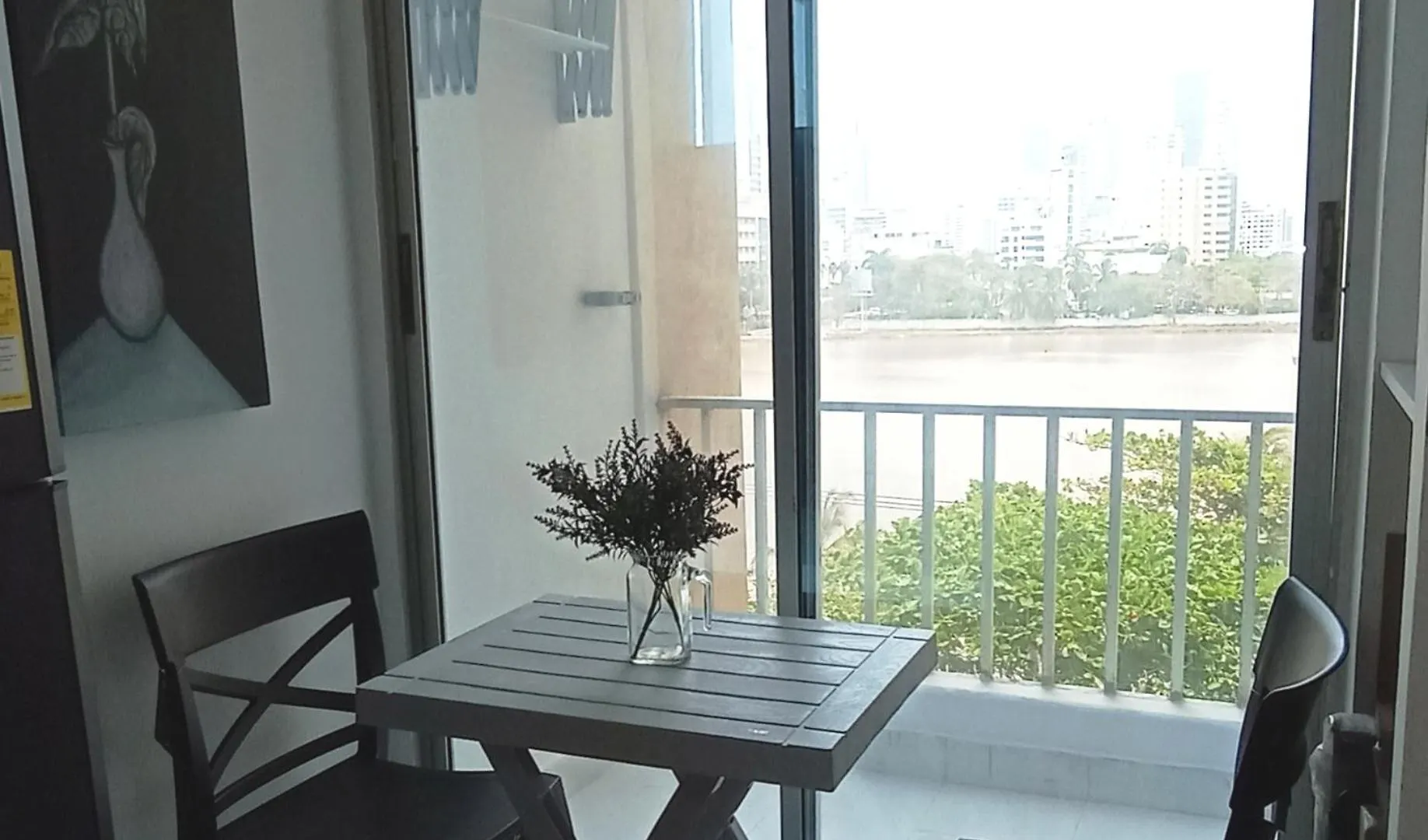 Aparta-Suites En Cartagena Junto A La Playa Colombia